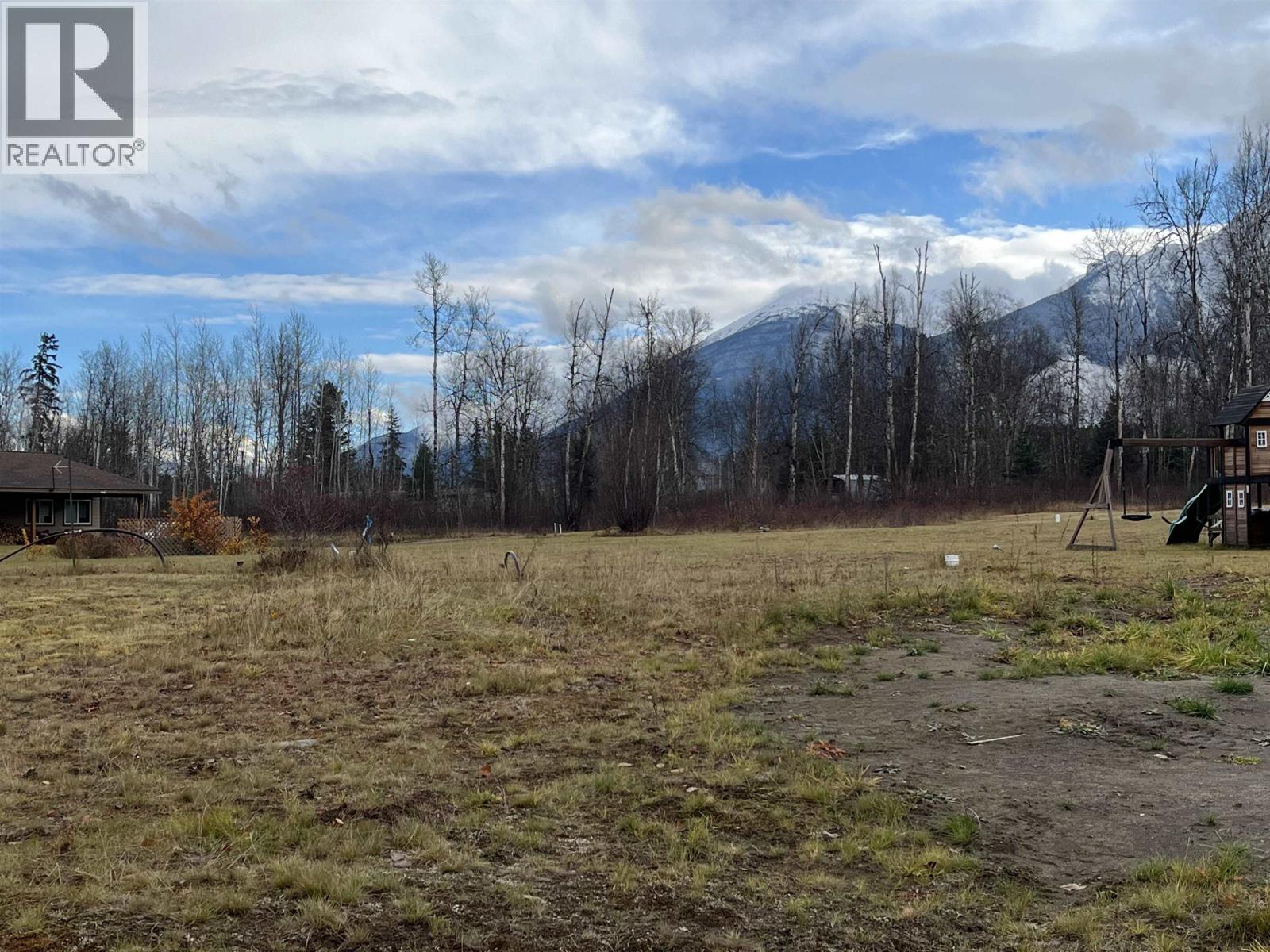 #2-5115 SWANNELL Drive, Hazelton