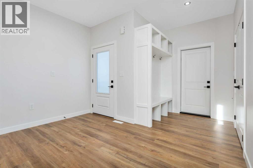 Single Family House for Sale in  Everson Close Evergreen Red Deer 