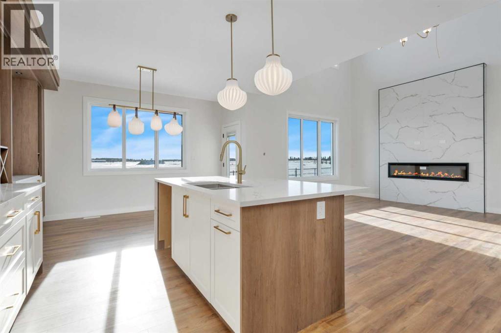 Single Family House for Sale in  Everson Close Evergreen Red Deer 