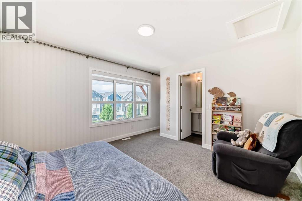 Single Family House 4 Level for Sale in  Lavender Road SE Rangeview Calgary 