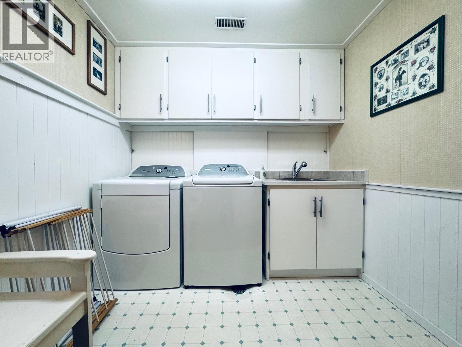 1969 Armstrong Street, Merritt