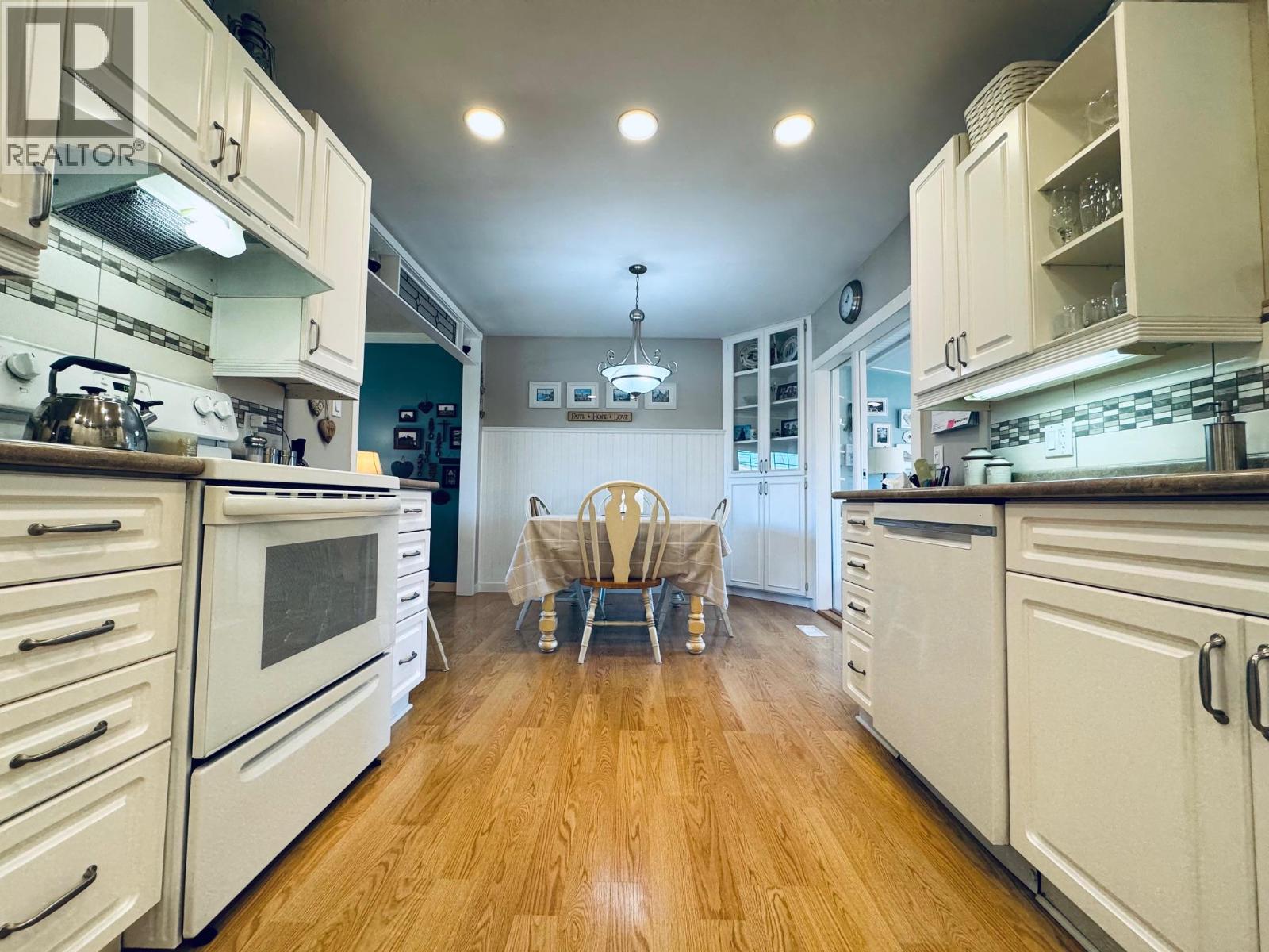 1969 Armstrong Street, Merritt