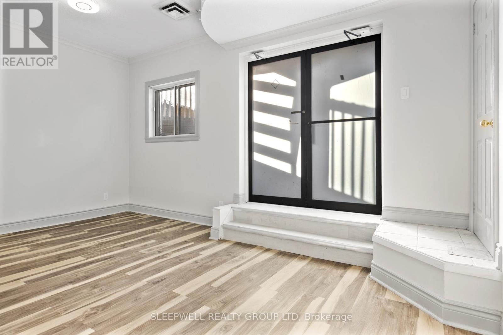 455-457 SOMERSET STREET W - 4