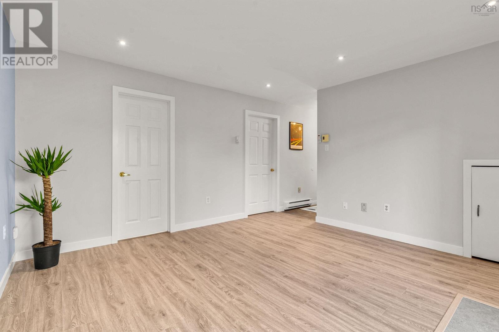 Property 28 of 48 of 5899 Gainsborough Place