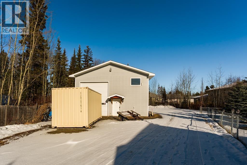 5202 CHIEF LAKE ROAD - 5