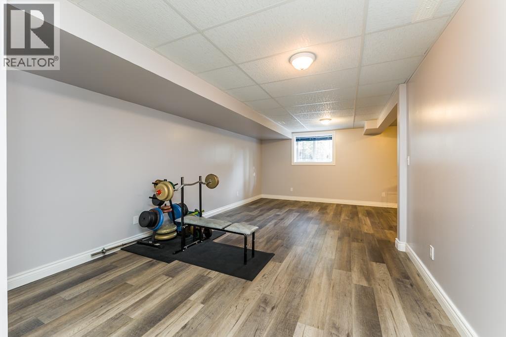 5202 CHIEF LAKE ROAD - 36