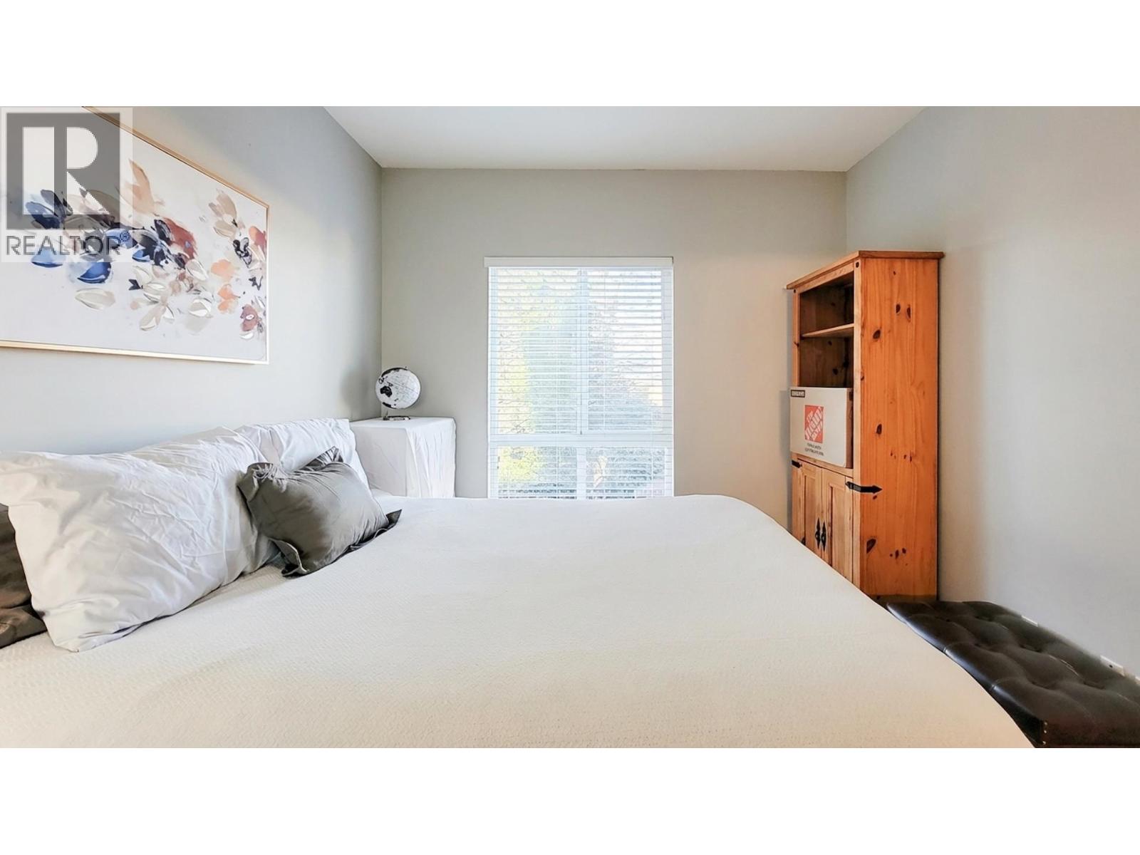 202 19091 MCMYN ROAD, Pitt Meadows