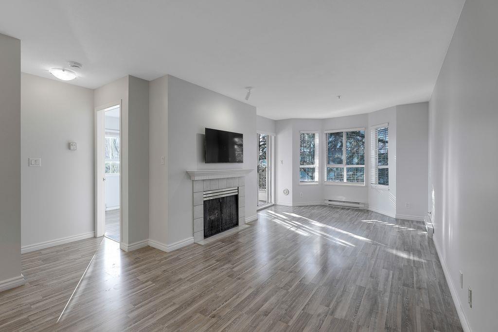 319 15268 105 Avenue - photo 2