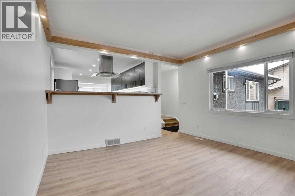 Single Family House Bungalow for Sale in  Templewood Place NE Temple Calgary 