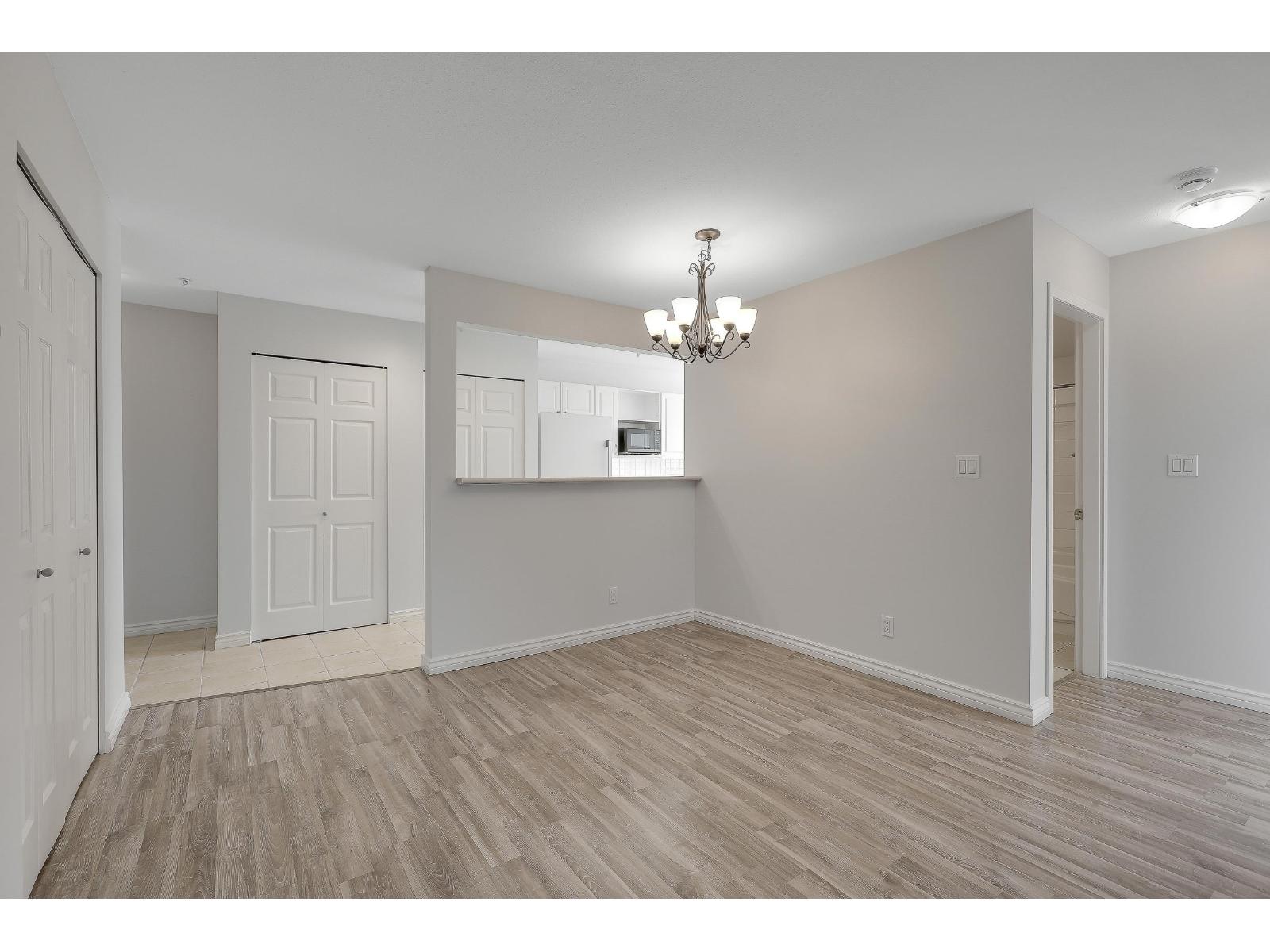 319 15268 105 AVENUE