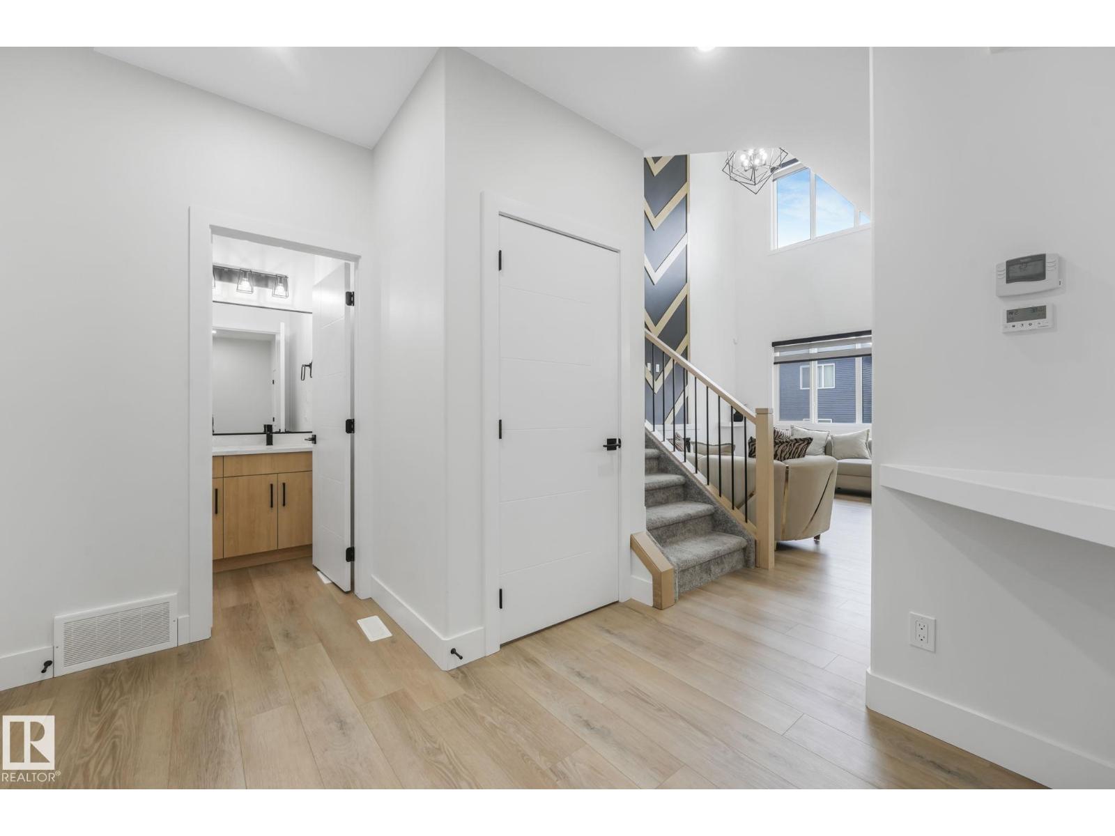 16819 48 ST NW, Edmonton