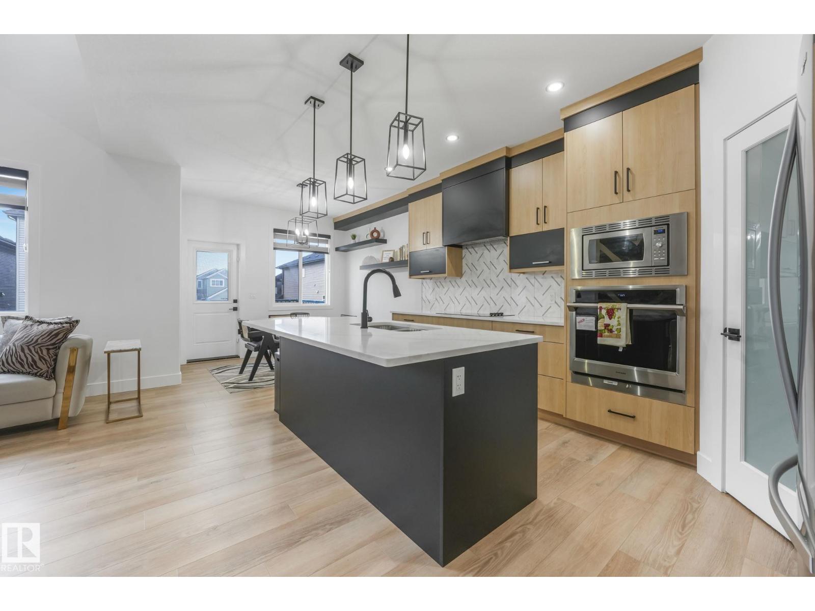 16819 48 ST NW, Edmonton