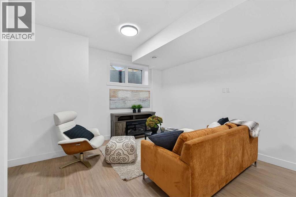 Single Family House for Sale in B  Avenue NW Capitol Hill Calgary 