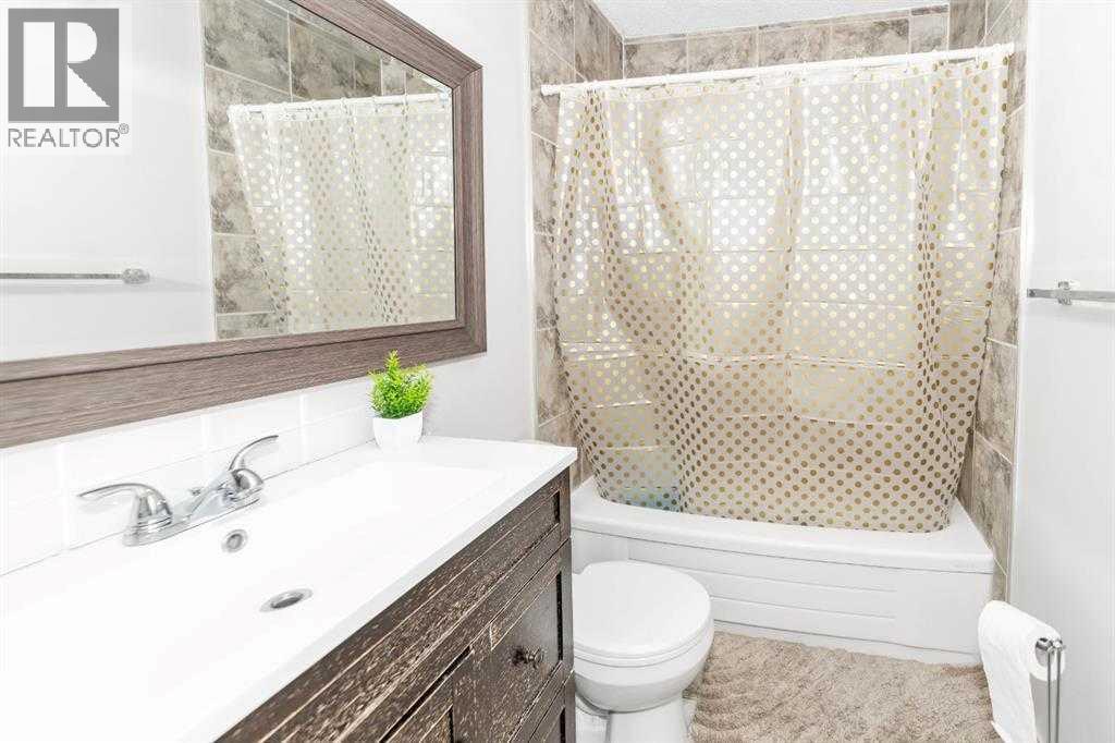 Single Family House for Sale in   Ranchview Drive NW Ranchlands Calgary 