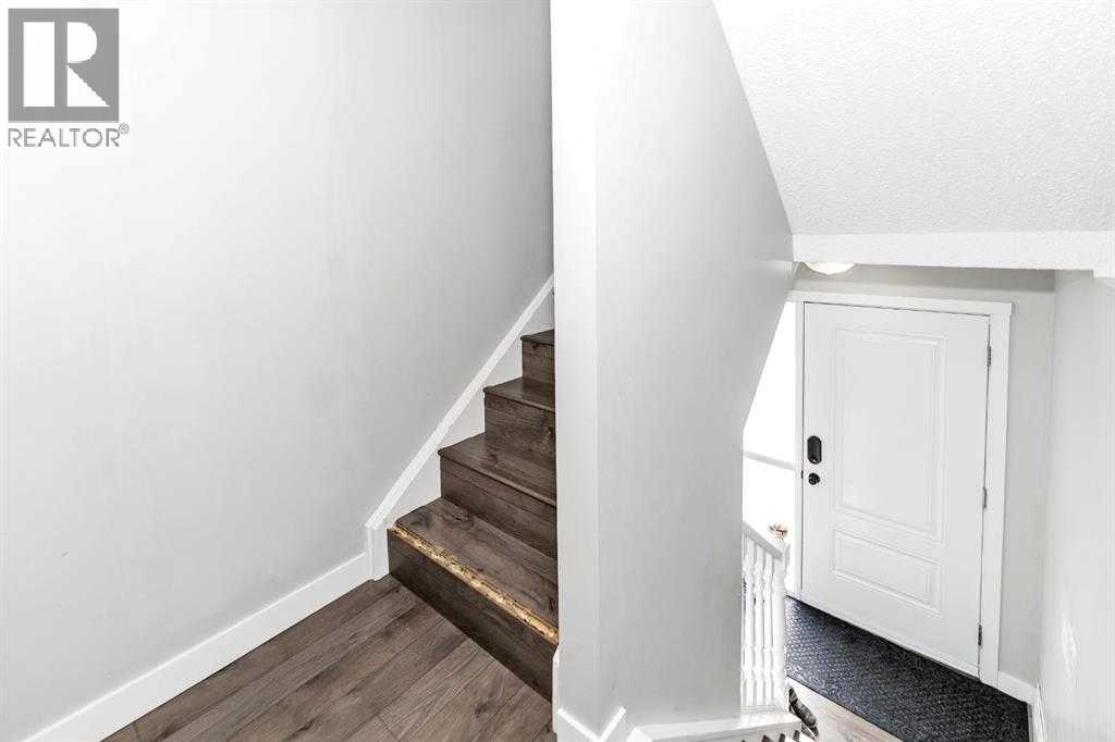 Single Family House for Sale in   Ranchview Drive NW Ranchlands Calgary 