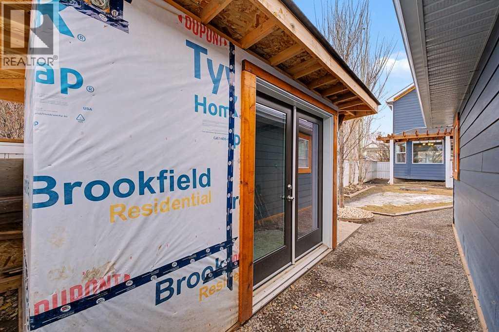 Single Family House for Sale in  Somerside Common SW Somerset Calgary 