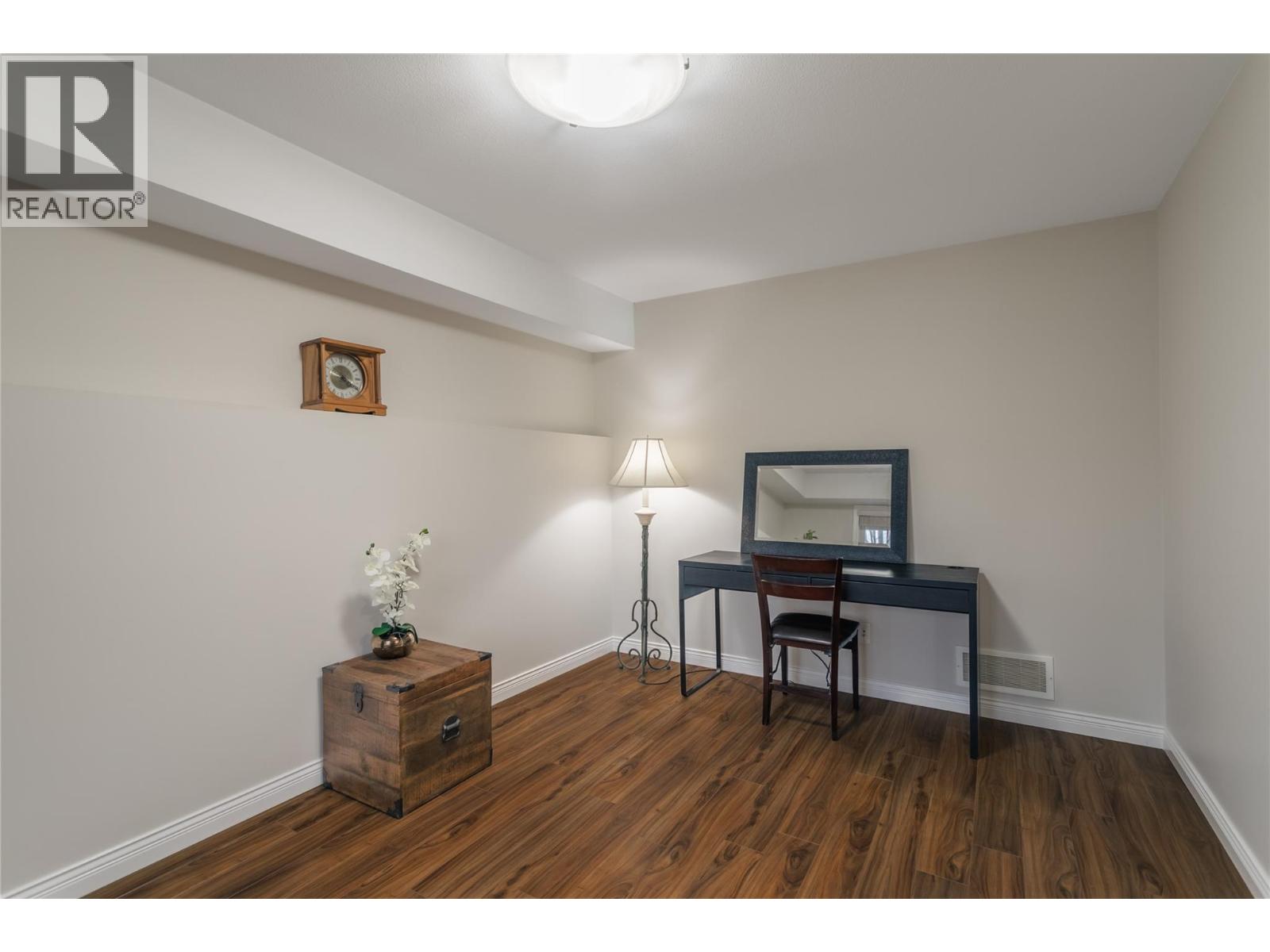  1490 Feedham Avenue, Kelowna