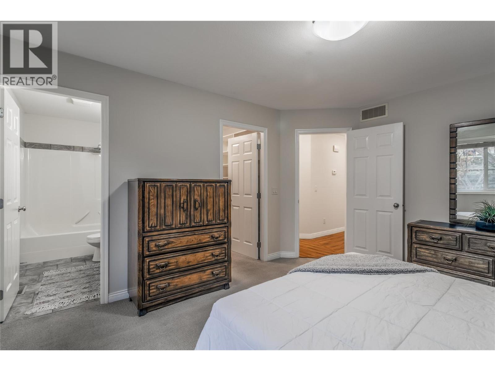  1490 Feedham Avenue, Kelowna