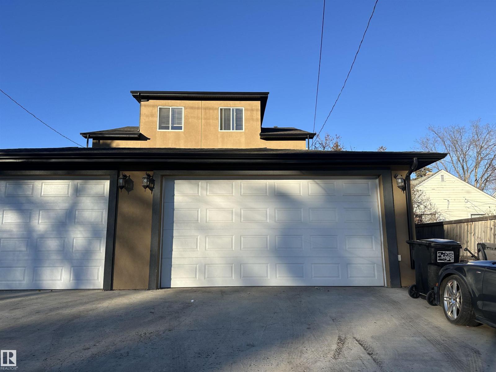 10935 76 AV NW, Edmonton