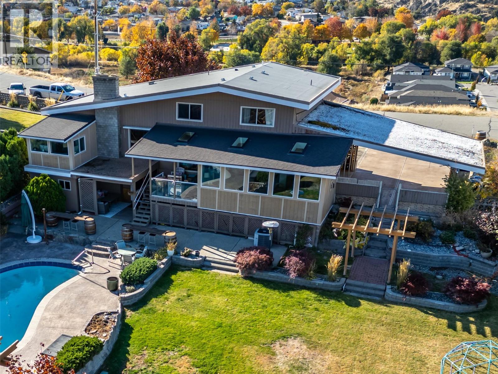 6521 BELLEVUE Drive, Oliver