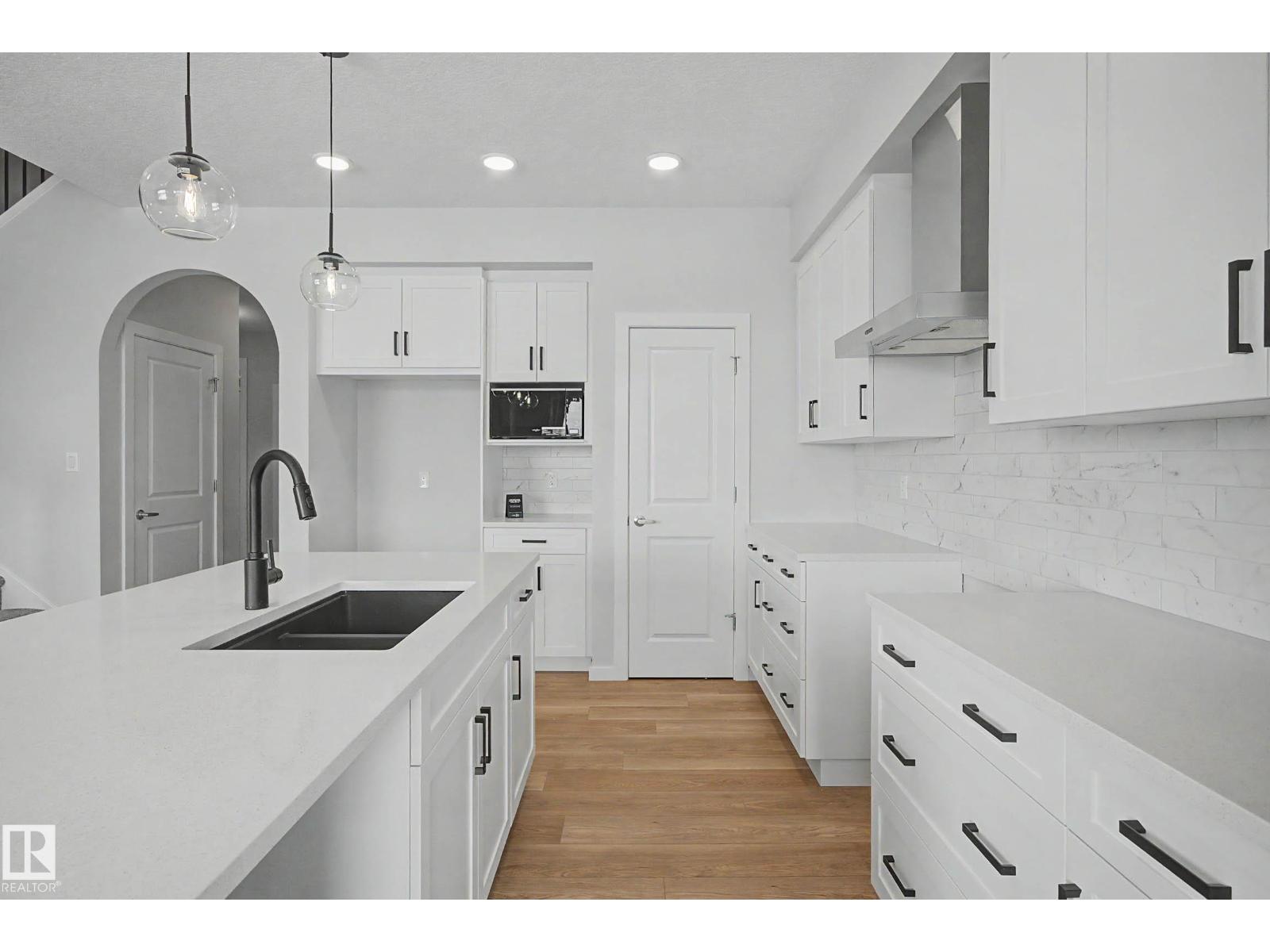 5433 HAWTHORN RUN SW - 7