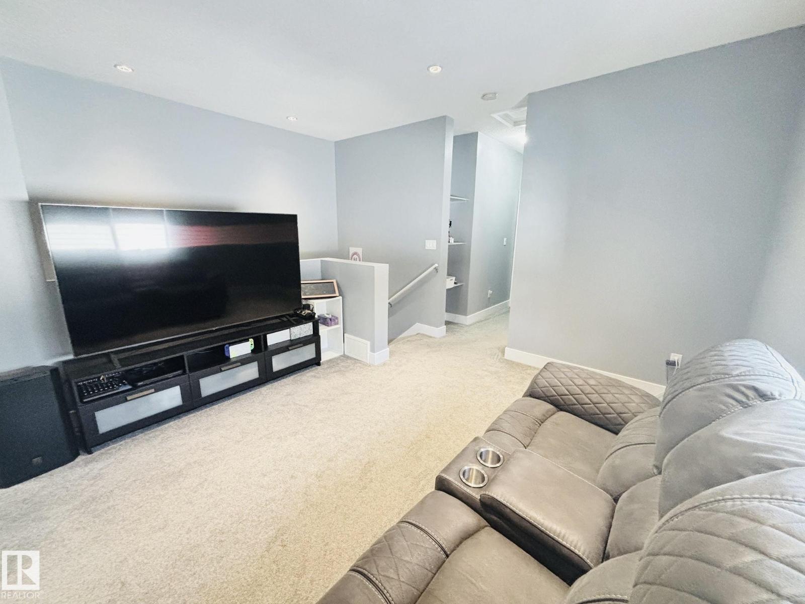 11916 89 ST NW, Edmonton