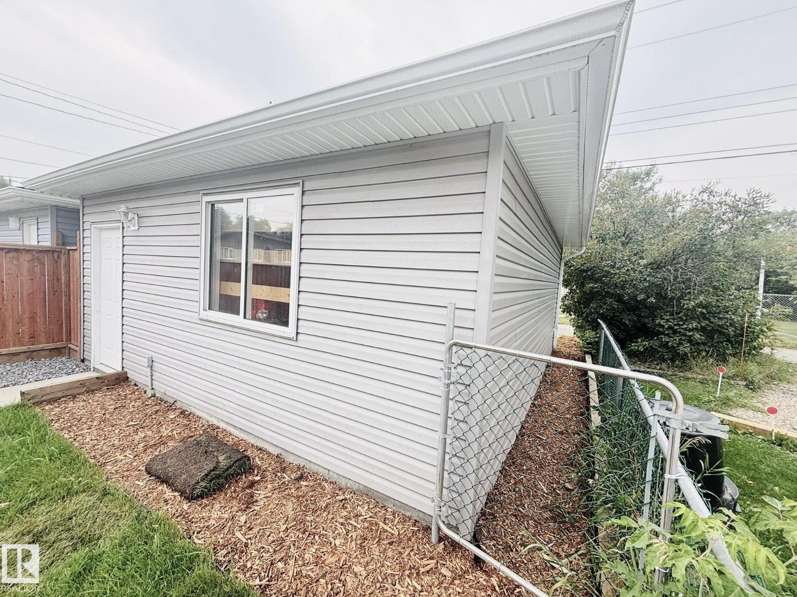 11916 89 ST NW, Edmonton