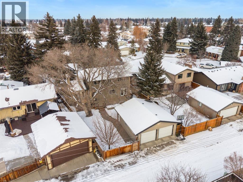 Single Family House for Sale in  Lake Fraser Place SE Lake Bonavista Calgary 