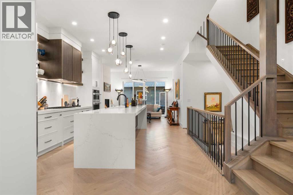 Single Family House for Sale in   Avenue SW Altadore Calgary 