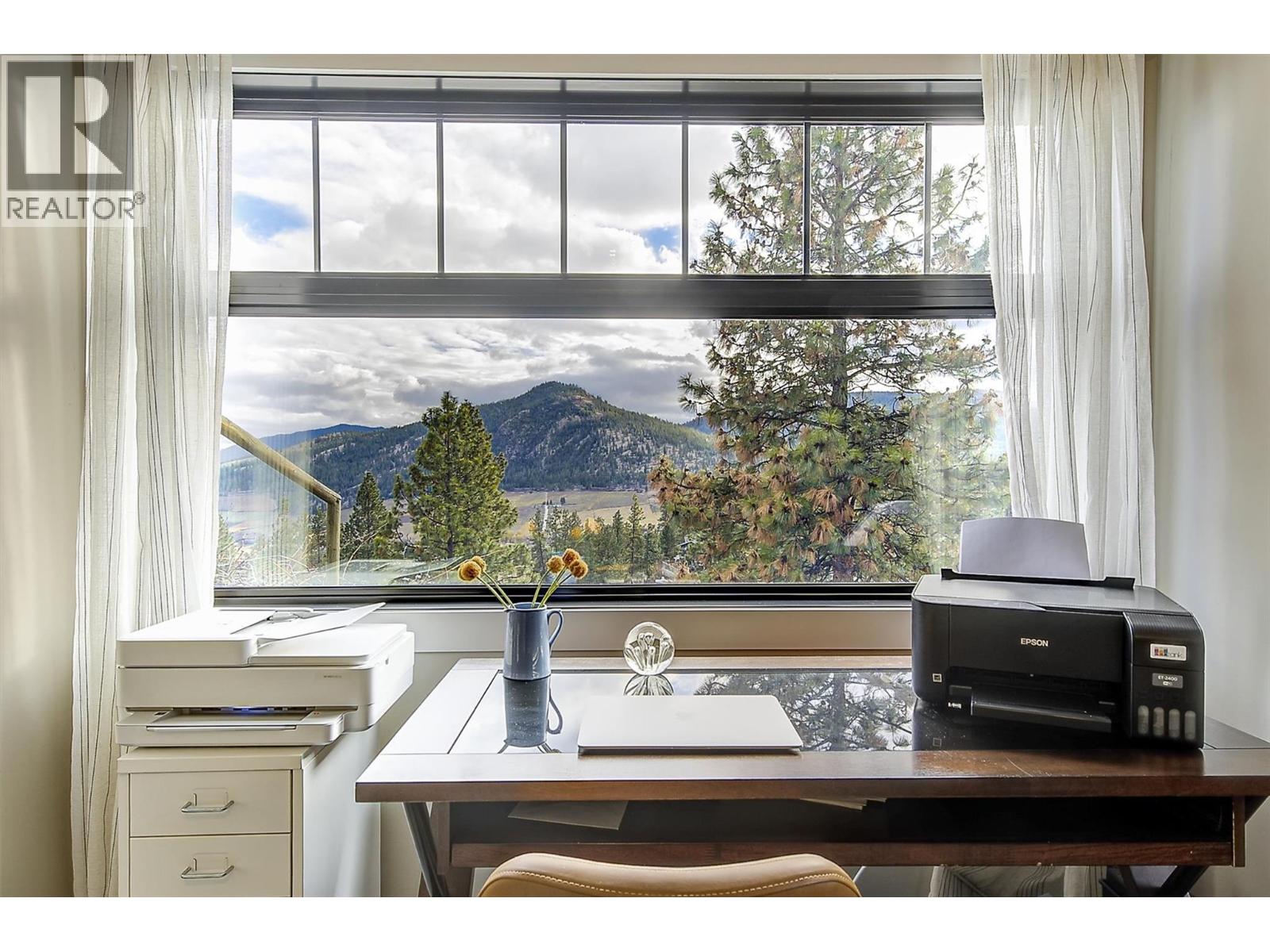 13411 Hermiston Drive, Summerland