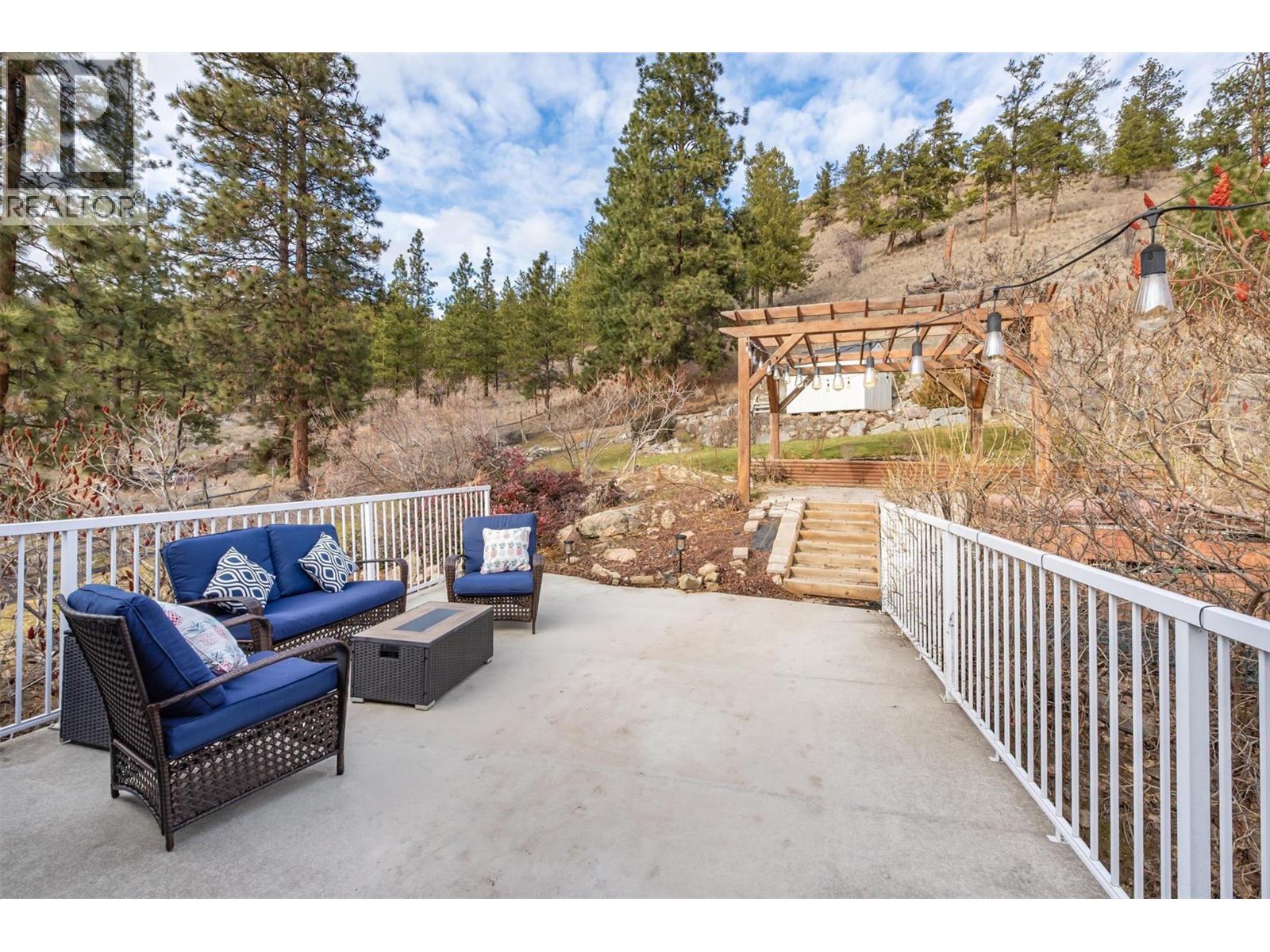 13411 Hermiston Drive, Summerland