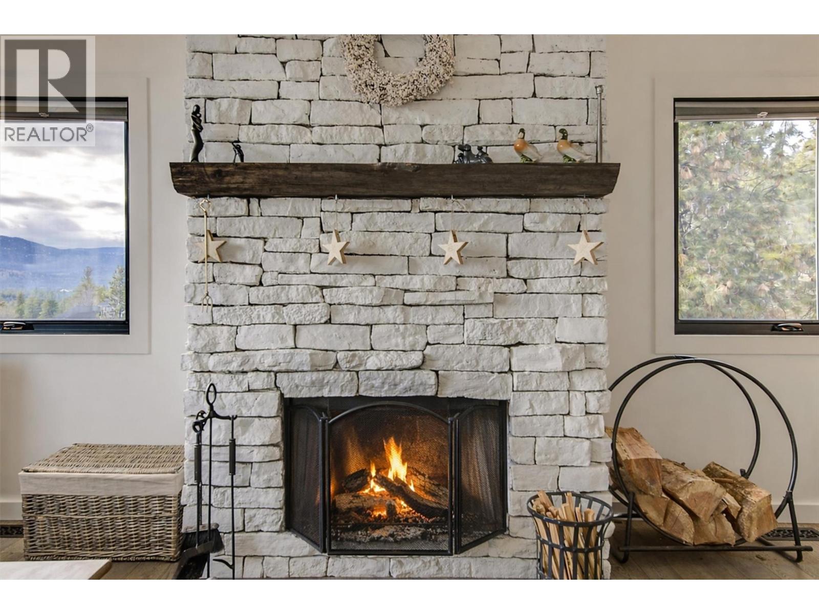 13411 Hermiston Drive, Summerland