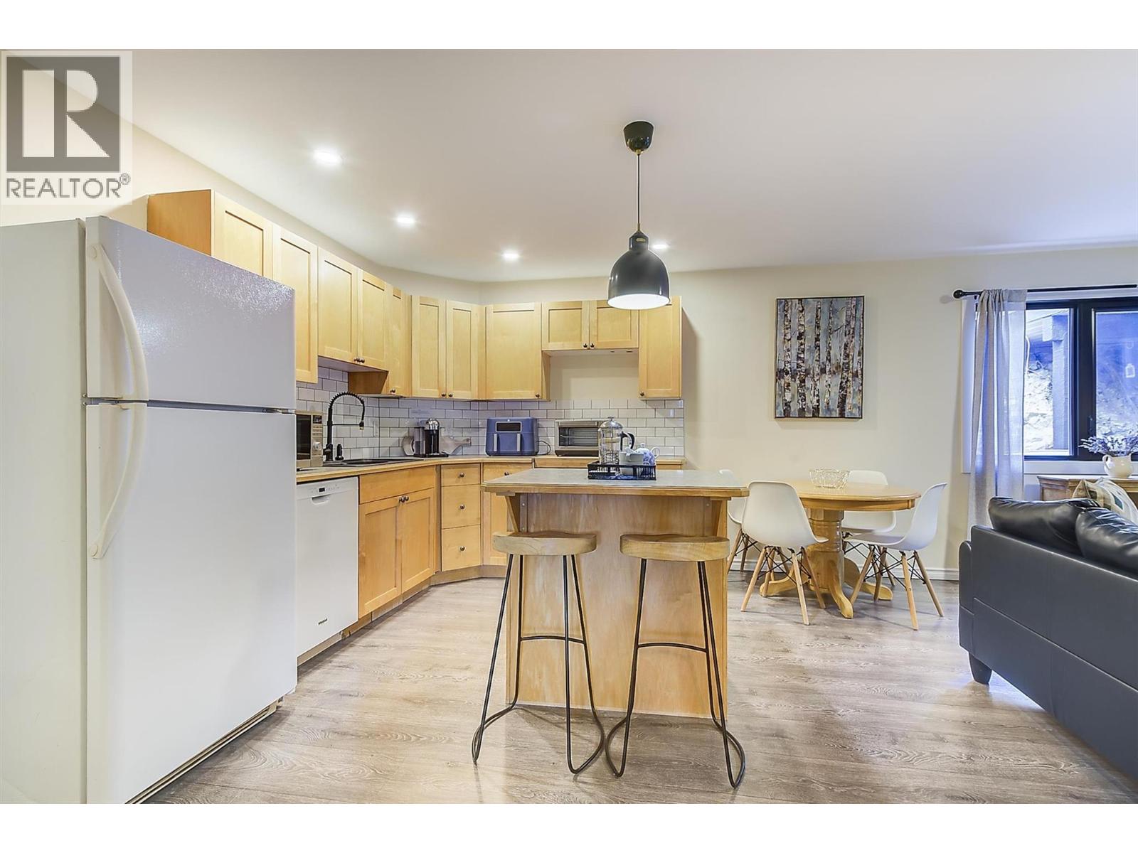 13411 Hermiston Drive, Summerland