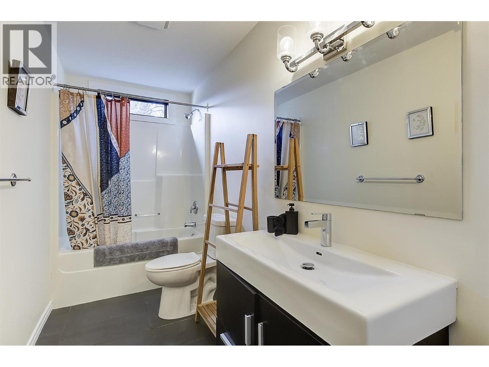 13411 Hermiston Drive, Summerland