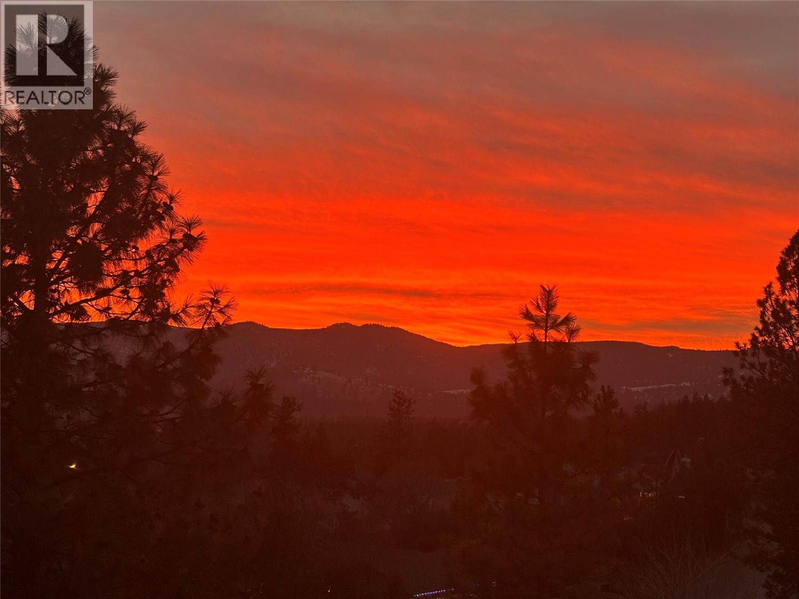 13411 Hermiston Drive, Summerland