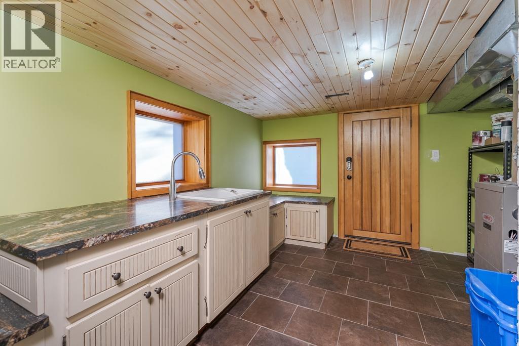 794 WINNIPEG STREET - 29