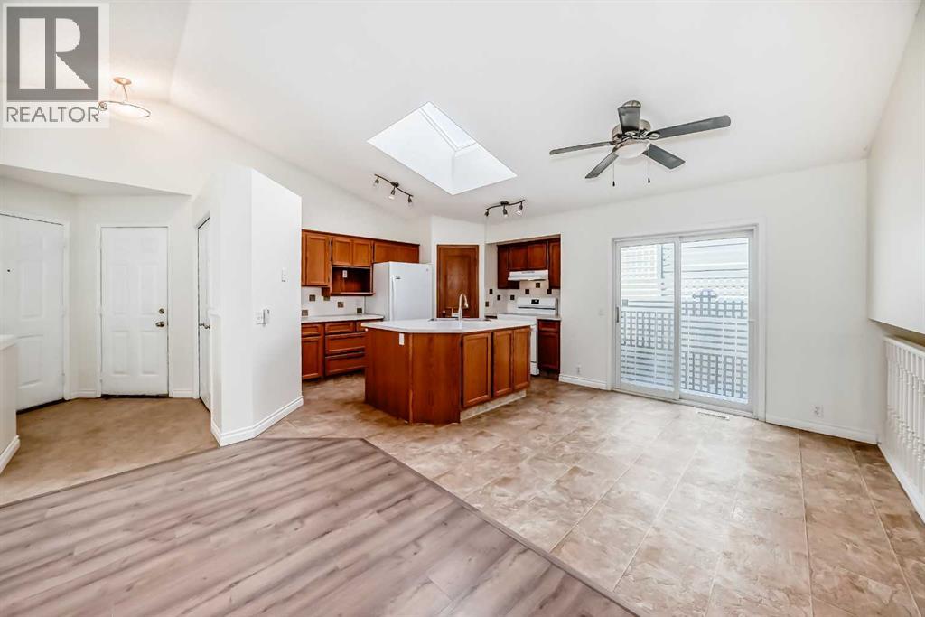 Single Family House 4 Level for Sale in  Hidden Valley Drive NW Hidden Valley Calgary 