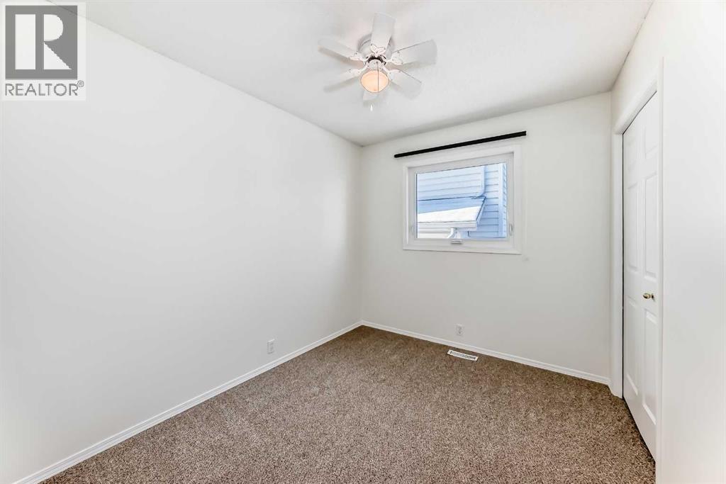 Single Family House 4 Level for Sale in  Hidden Valley Drive NW Hidden Valley Calgary 