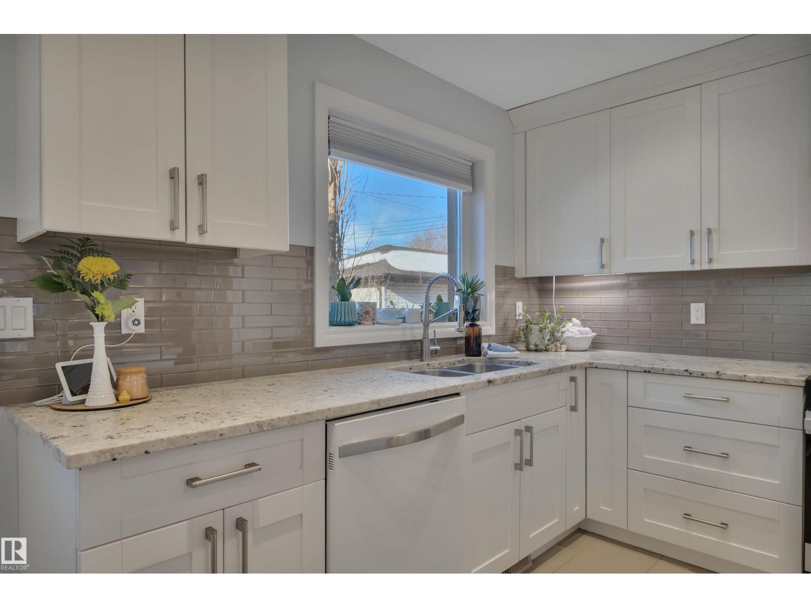 11234 105 ST NW, Edmonton