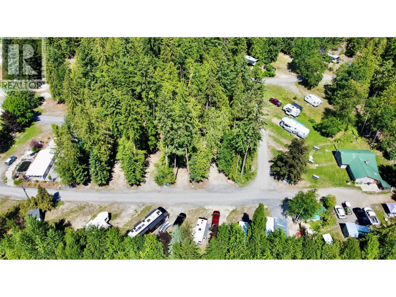 1701 Highway 23 Highway, Nakusp