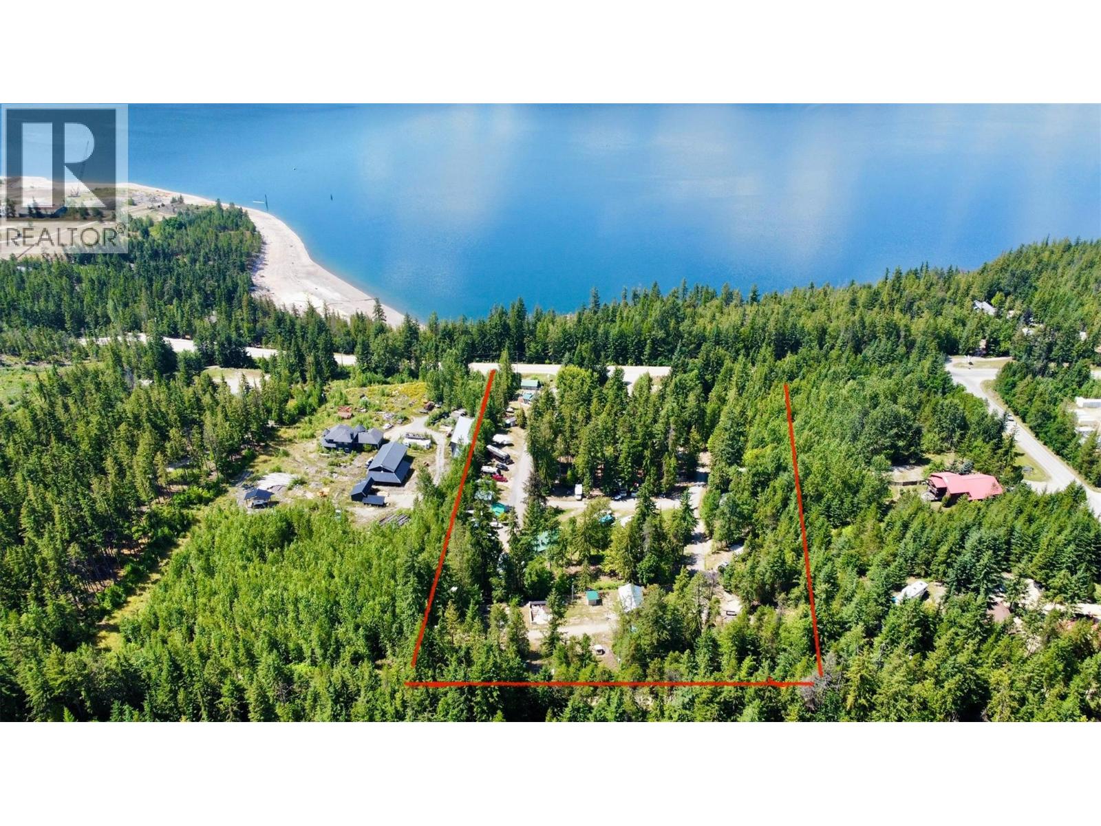1701 Highway 23 Highway, Nakusp