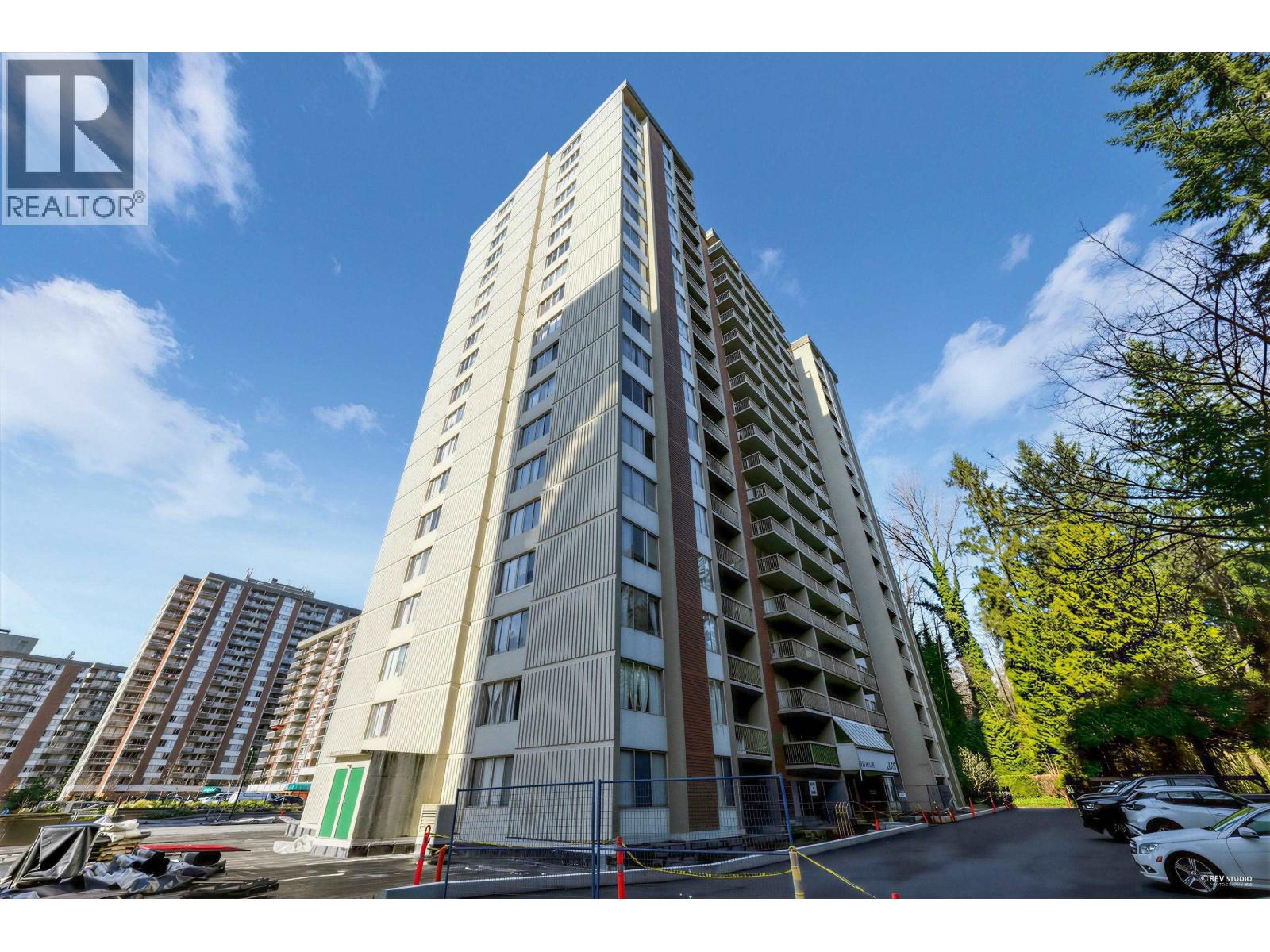 707 2008 FULLERTON AVENUE - Photo 2 of 26, North Vancouver, British Columbia