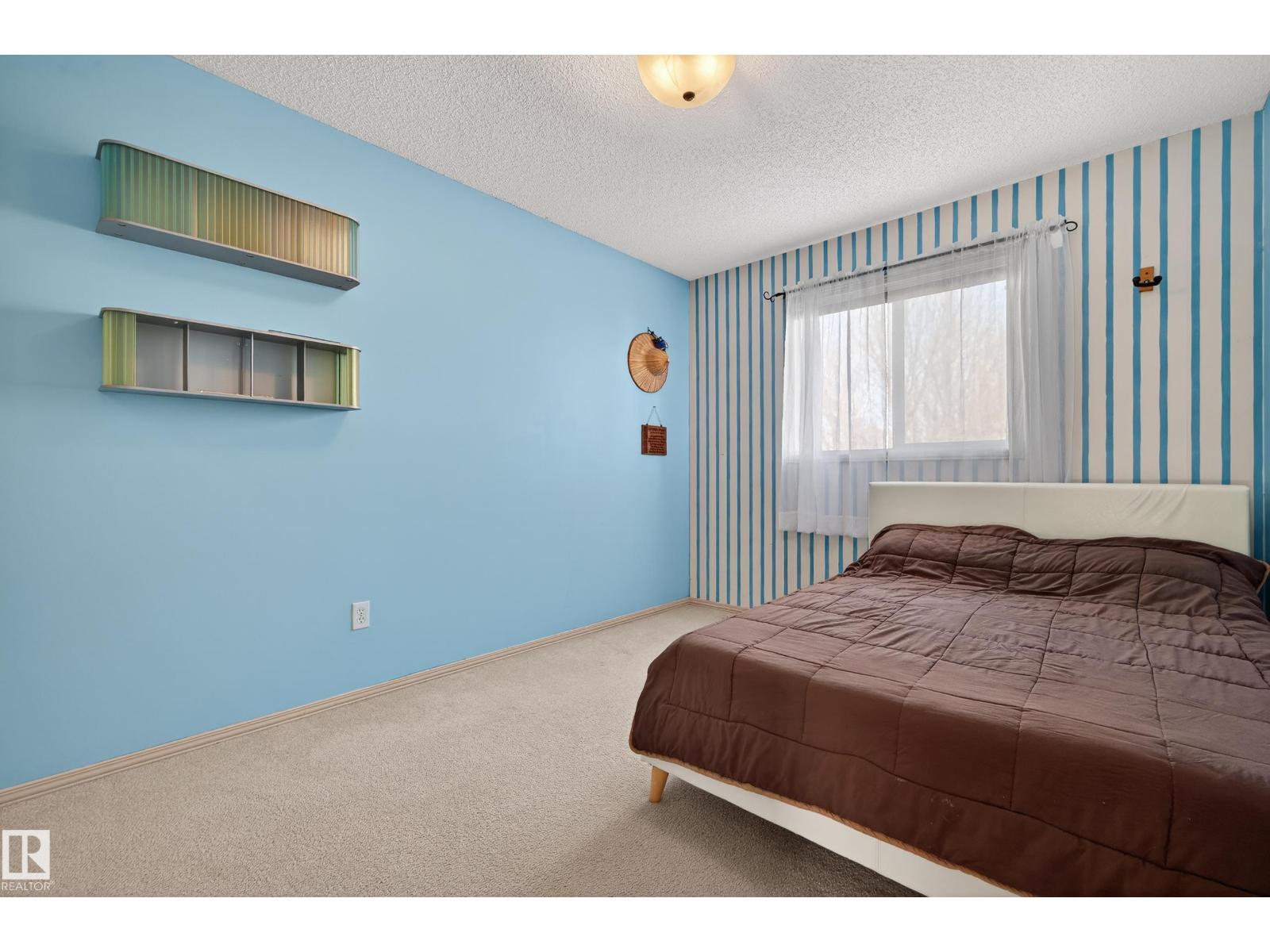 6840 159A AV NW, Edmonton