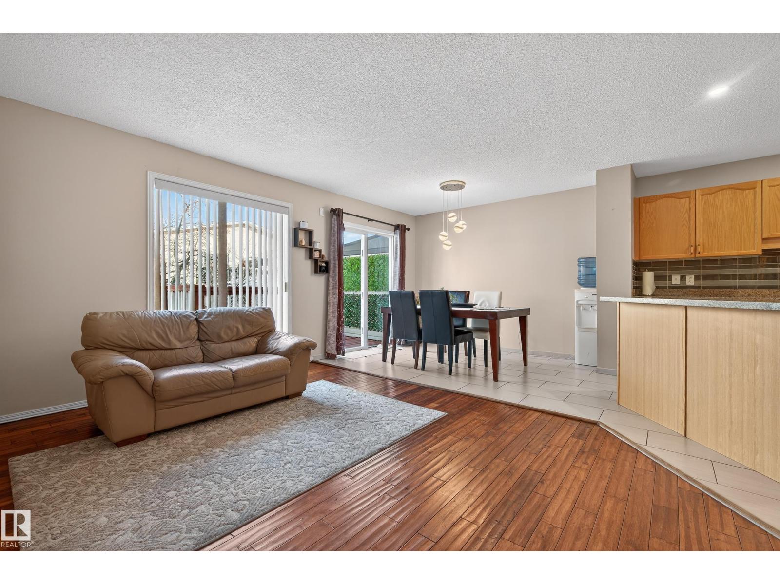 6840 159A AV NW, Edmonton