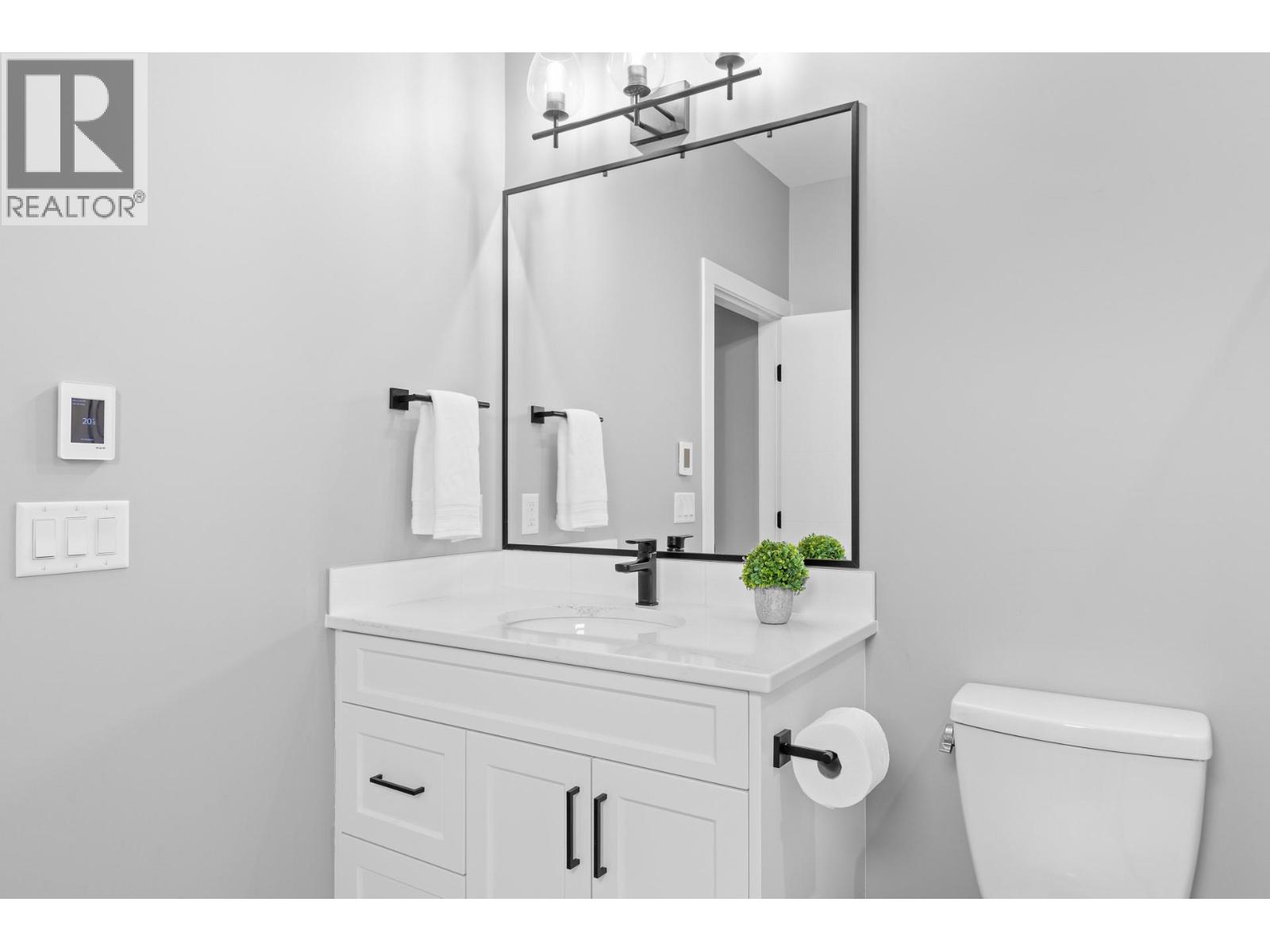  3763 St. James Drive, West Kelowna