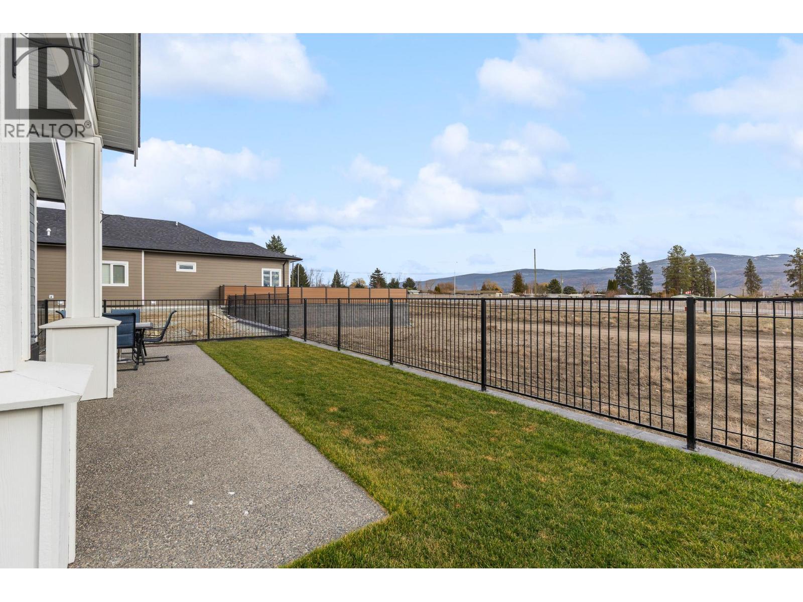  3763 St. James Drive, West Kelowna