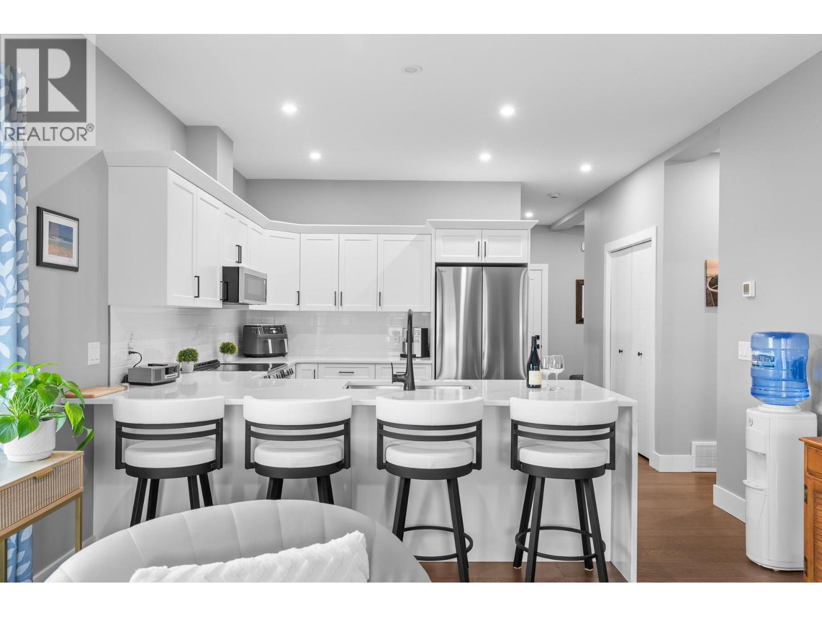  3763 St. James Drive, West Kelowna