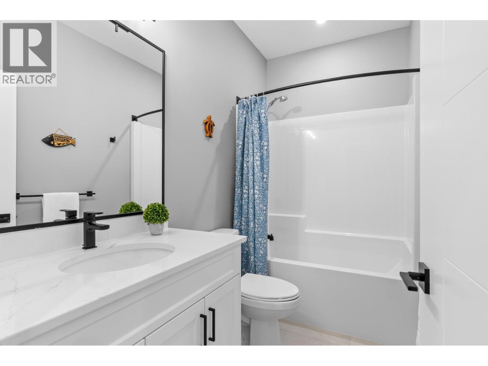  3763 St. James Drive, West Kelowna