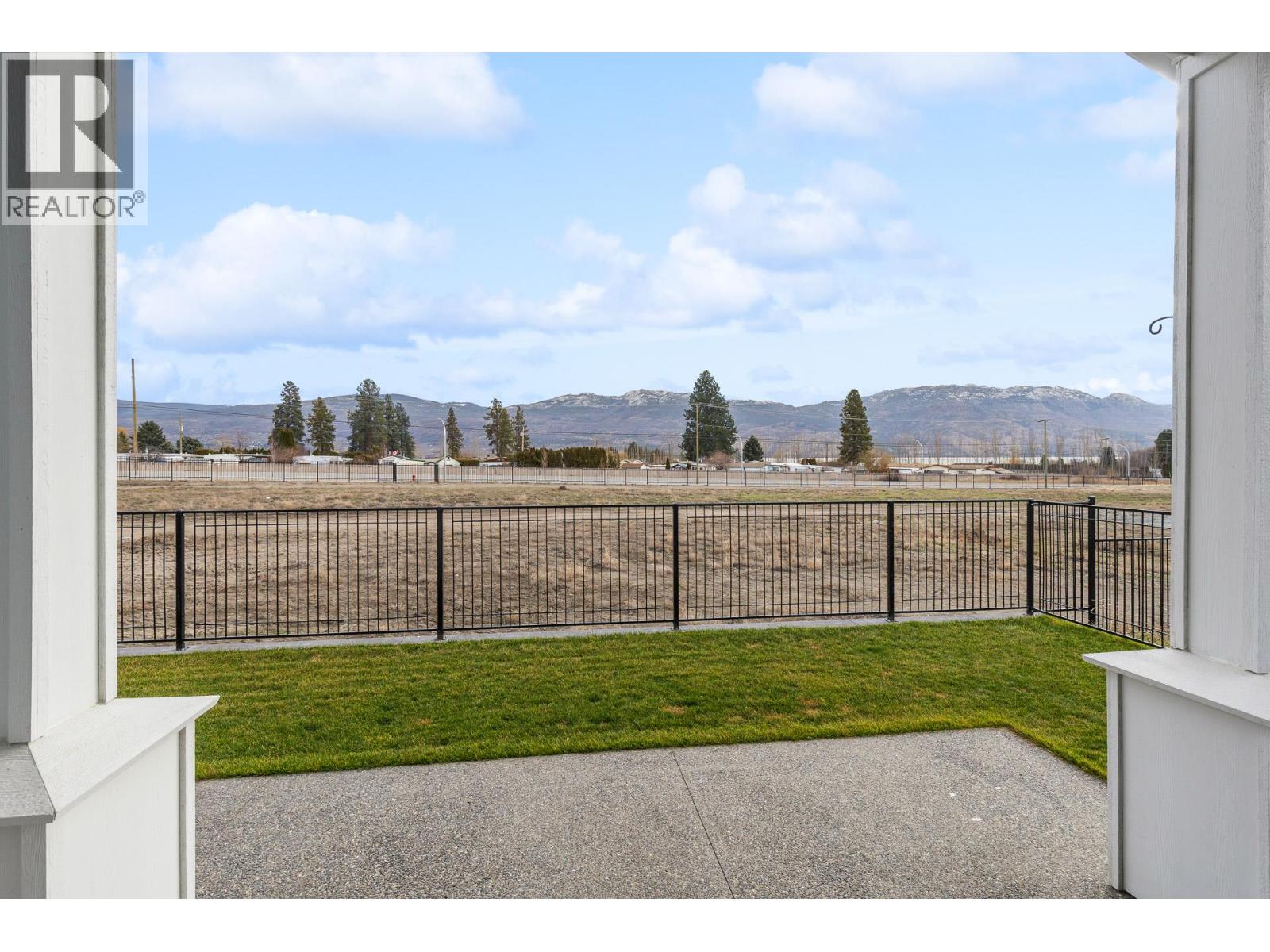  3763 St. James Drive, West Kelowna