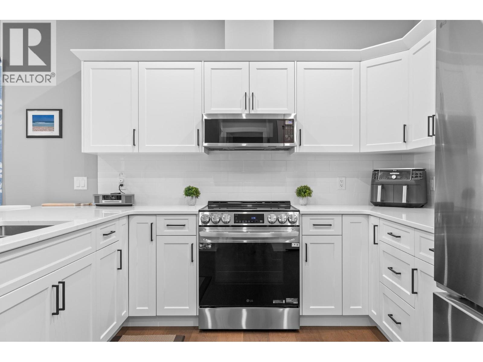  3763 St. James Drive, West Kelowna